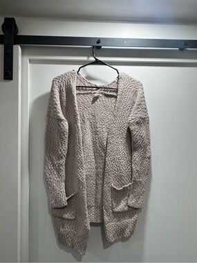Open-Front Women's Textured Cardigan Sweater in Light Pink Beige